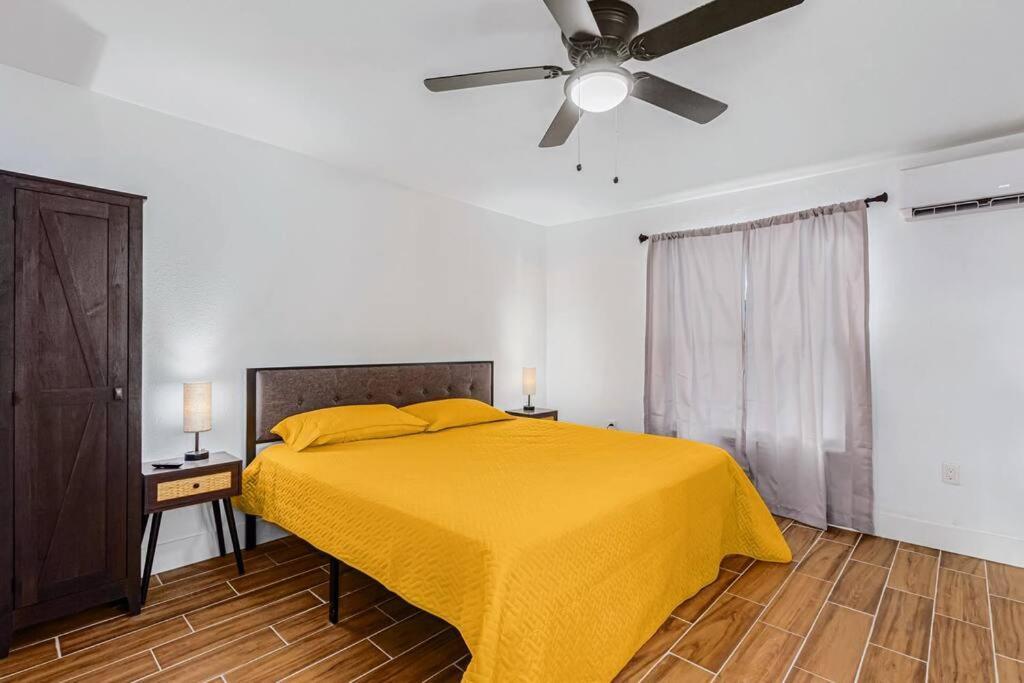 Phoenix Retreat - 1 Bedroom King Suite With 2 Smart Tvs - 10 Min From Airp - Unit B Exterior photo